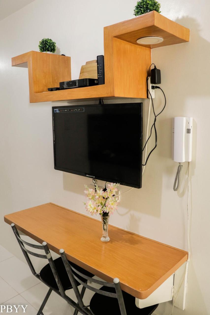 Stays At Green Residences 1 Studio Room Couples Bed With Complimentary Breakfast For 2 Manille Extérieur photo
